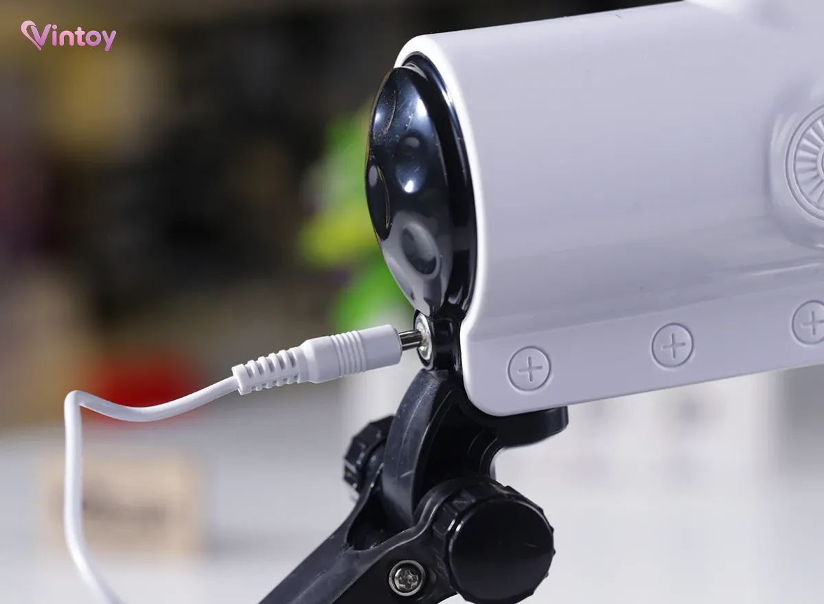 Sạc 4,5 giờ, hoạt động liên tục đến 1 giờ