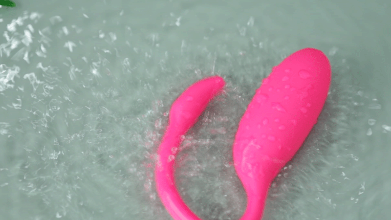 trung-rung-Thien-nga-Flamingo-10