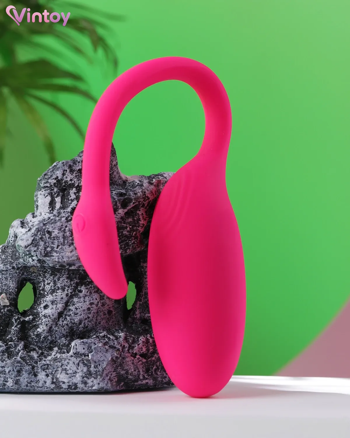 trung-rung-Thien-nga-Flamingo